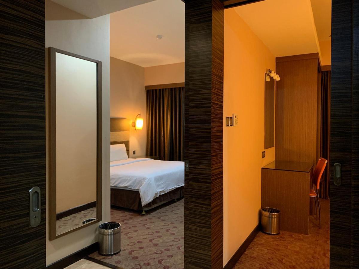 Sento Hotel Keningau Экстерьер фото